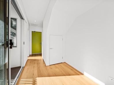 12/18 Park Road, Crawley WA 6009