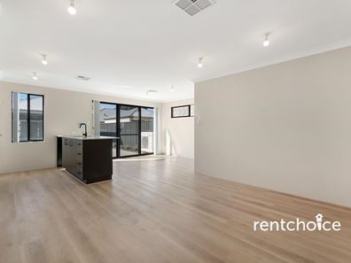 75 Lakewood Parkway, Coodanup WA 6210