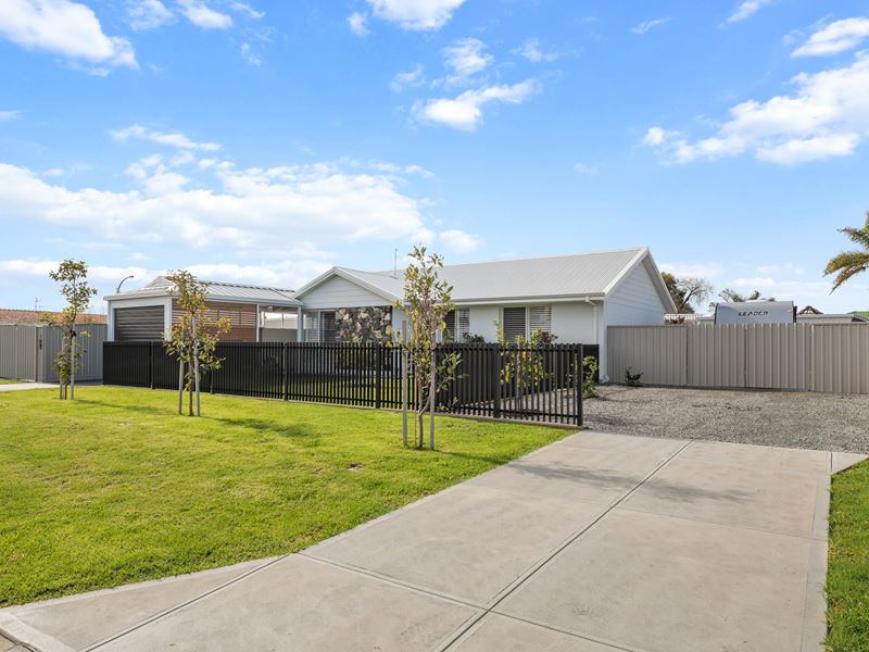 1 Allen Close, Rockingham WA 6168