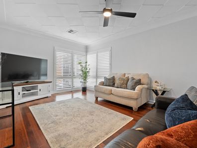 1 Allen Close, Rockingham WA 6168