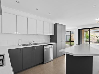 574 Baldivis Road, Baldivis WA 6171