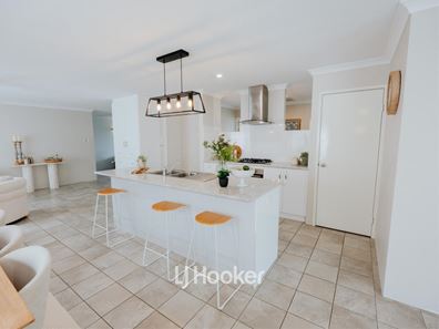 8 Georgina Street, Yalyalup WA 6280
