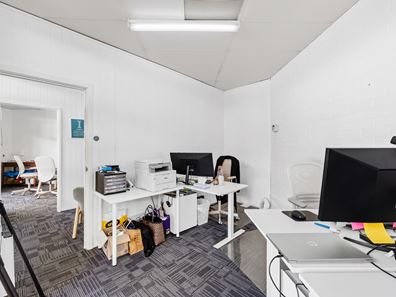 16/27 Old Great Northern Highway, Midland WA 6056