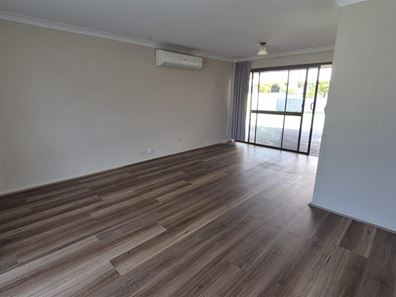 7 Solandra Way, Forrestfield WA 6058