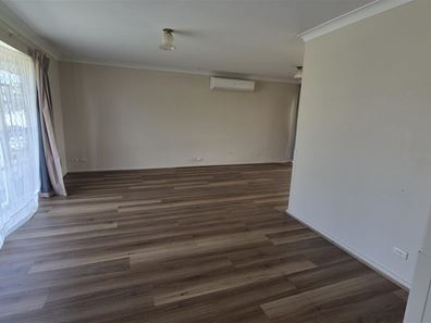 7 Solandra Way, Forrestfield WA 6058