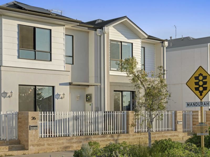 24 Everest Parkway, Lakelands