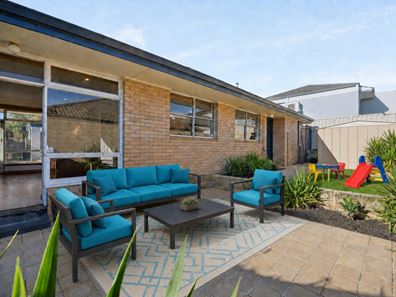 3 Hadley Place, Karrinyup WA 6018