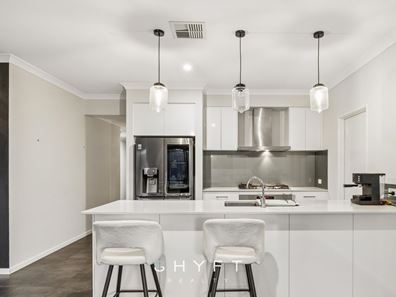 13 Press  Street, Yanchep WA 6035