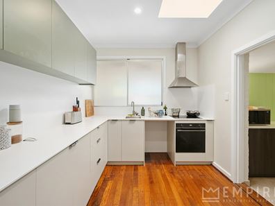 21 Curven Road, Hamilton Hill WA 6163
