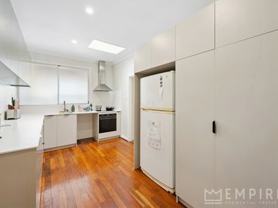 21 Curven Road, Hamilton Hill WA 6163