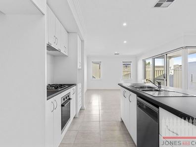 34A Waltham Way, Morley WA 6062