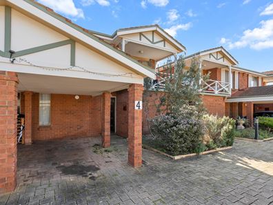 4/13 Baralda Court, Rockingham WA 6168