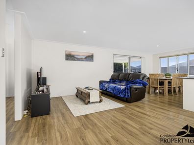 8 Beachcomber Hill, Glenfield WA 6532