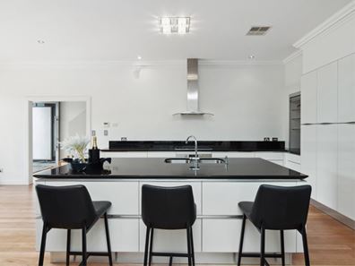 9 Old Belvidere Promenade, East Perth WA 6004