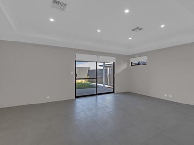 11 Woomera Grange, Byford WA 6122