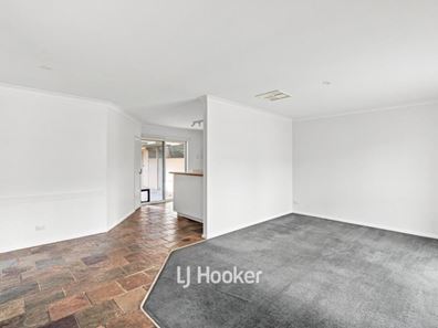 4/8 Orchid Court, Geographe WA 6280
