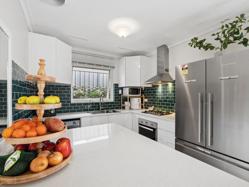 17B Ives Street, Hamilton Hill WA 6163