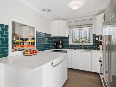 17B Ives Street, Hamilton Hill WA 6163