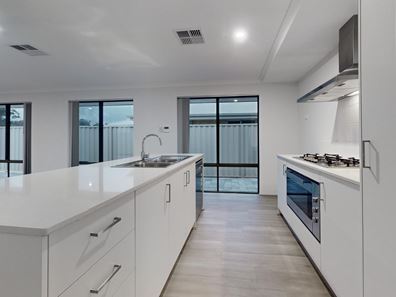 7 Paradise Road, Baldivis WA 6171