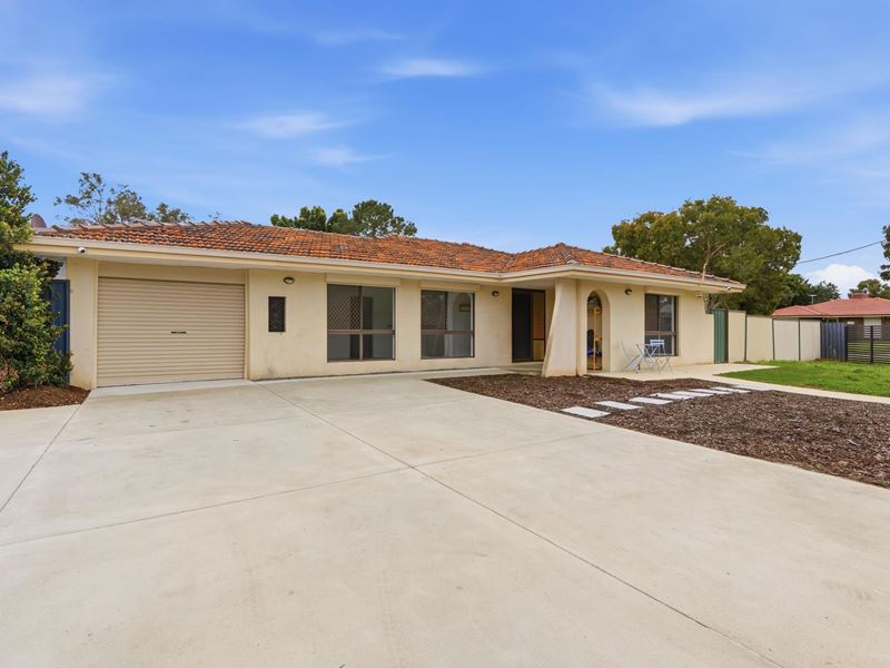 1 Mignon Court, Armadale WA 6112