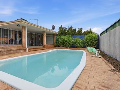 1 Mignon Court, Armadale WA 6112