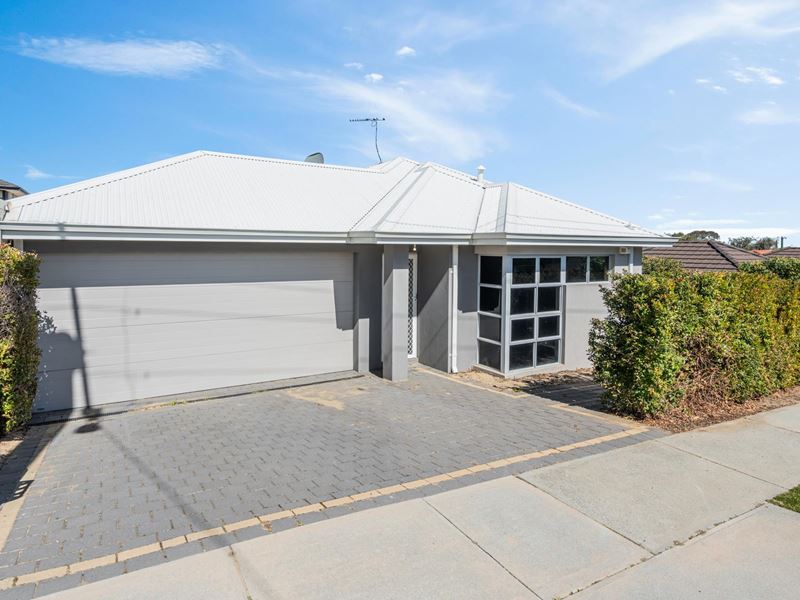 14A Ravenswood Drive, Nollamara WA 6061
