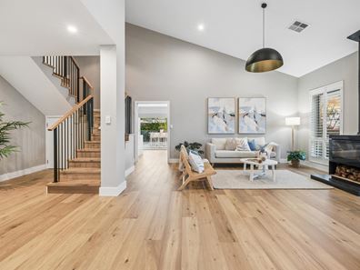 11 Lindfield Retreat, Kallaroo WA 6025