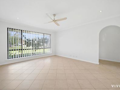 5 Dowse Court, Coogee WA 6166