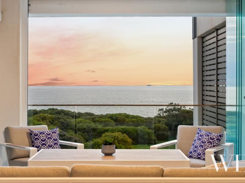 20/13 O'Connor Close, North Coogee WA 6163