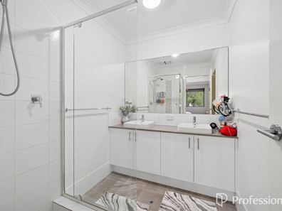 14 Verrier Loop, Byford WA 6122