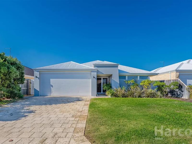 227 Peelwood Parade, Halls Head WA 6210