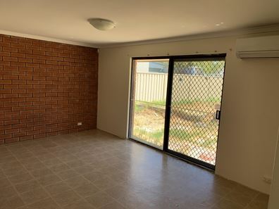 10 Danube Avenue, Beechboro WA 6063