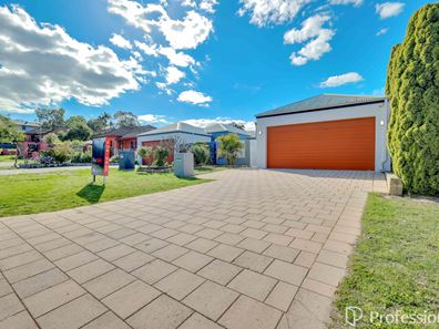 102A Bessell Avenue, Como WA 6152