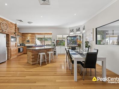 7 Discovery Cove, Halls Head WA 6210