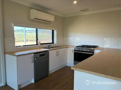 342 Eliza Shaw Drive, White Peak WA 6532