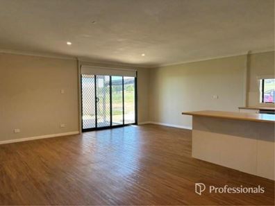 342 Eliza Shaw Drive, White Peak WA 6532