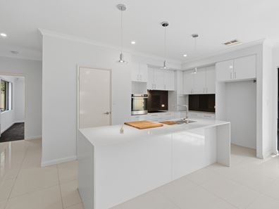 2/97 Gabriel Street, Cloverdale WA 6105
