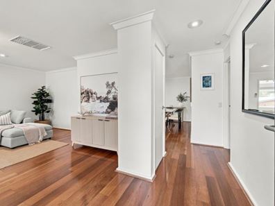 6 Captain Court, Heathridge WA 6027