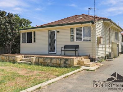 41 Whitfield Street, Beachlands WA 6530