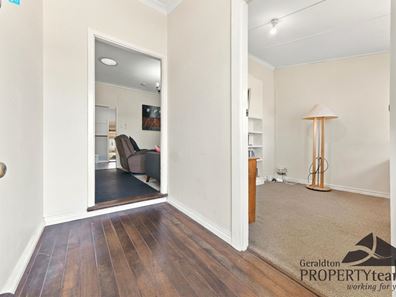 41 Whitfield Street, Beachlands WA 6530