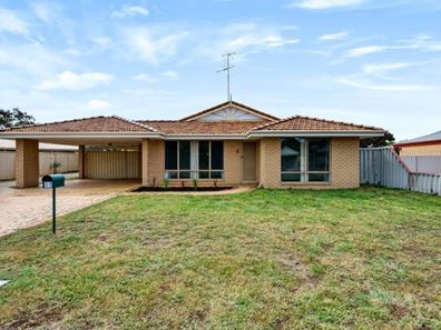 11 Castleward Place, Erskine WA 6210