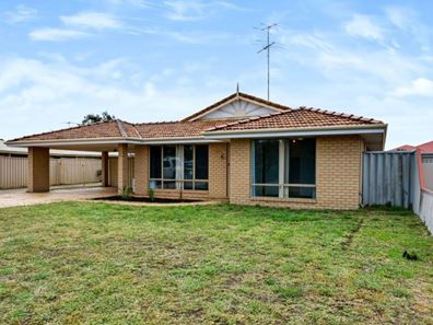 11 Castleward Place, Erskine WA 6210