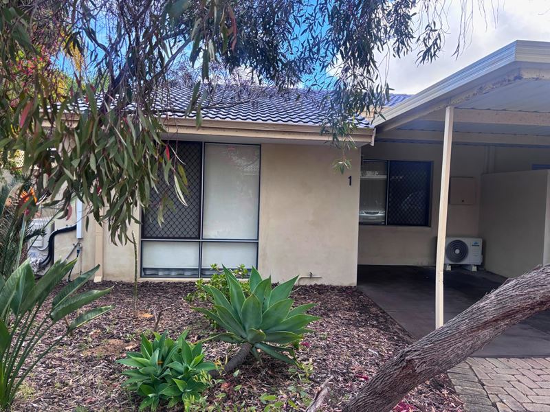 1/22 Calais Road, Scarborough WA 6019