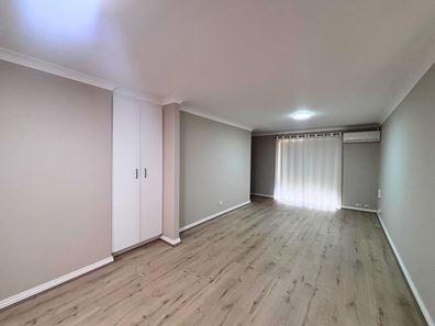 1/22 Calais Road, Scarborough WA 6019
