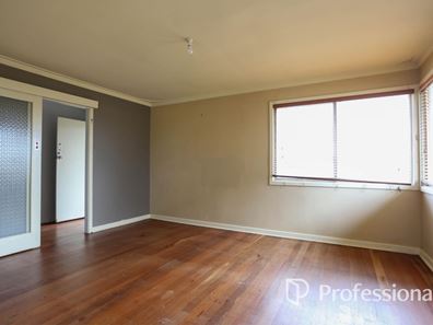 60 Pink Lake Road, Sinclair WA 6450
