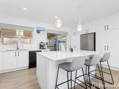 48 Mcbeth Way, Kardinya WA 6163