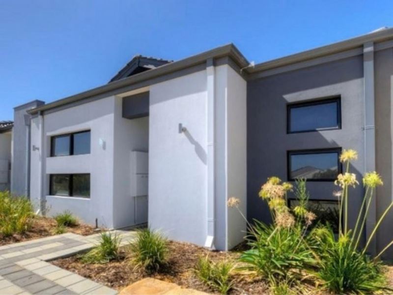 9 Hollyford Parade, Butler WA 6036