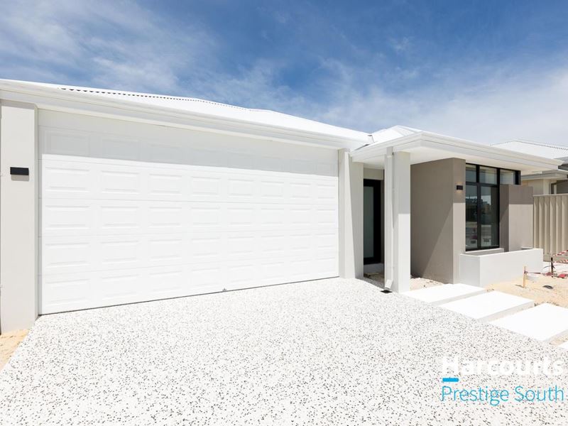 5 Thomson Street, Alkimos WA 6038