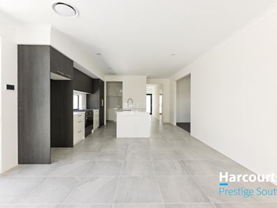 5 Thomson Street, Alkimos WA 6038