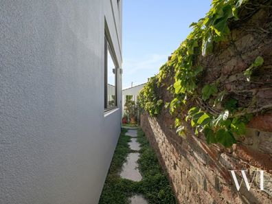 (STUDIO)/29B Chester Street, South Fremantle WA 6162